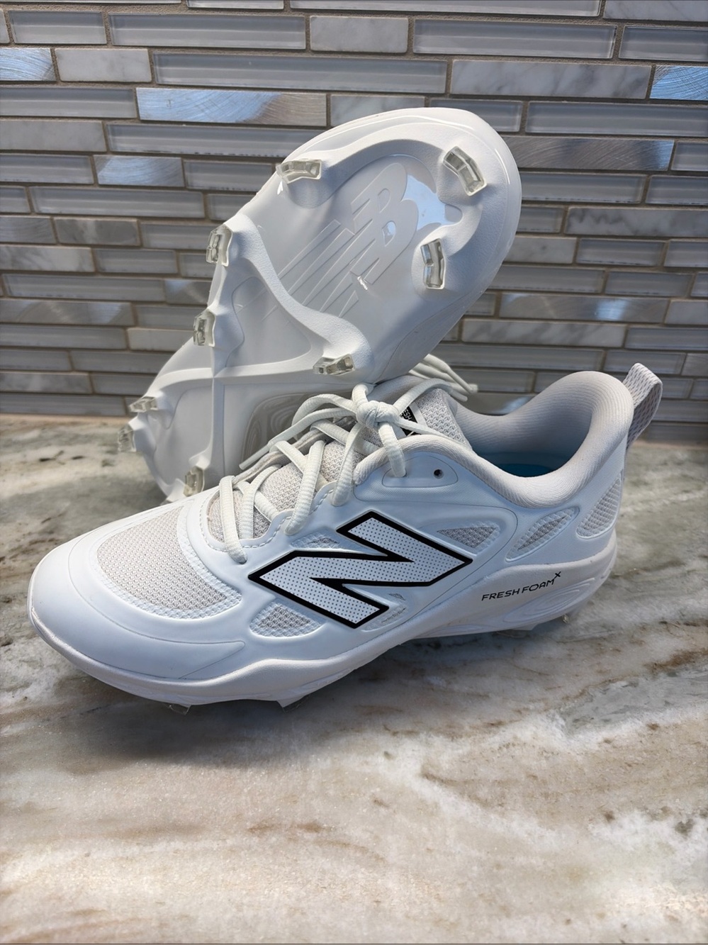 New Balance Fresh Foam X Velo v4 Softball Molded Cleats White W 7.5